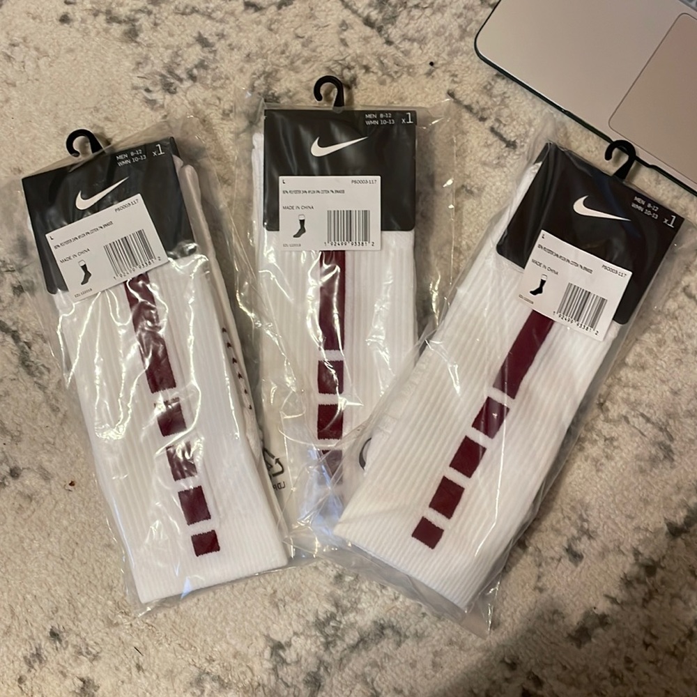 Size L (Mens 8-12) (WMN 10-13) Nike midcalfs